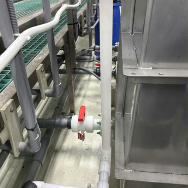 Van nhựa và ống nhựa